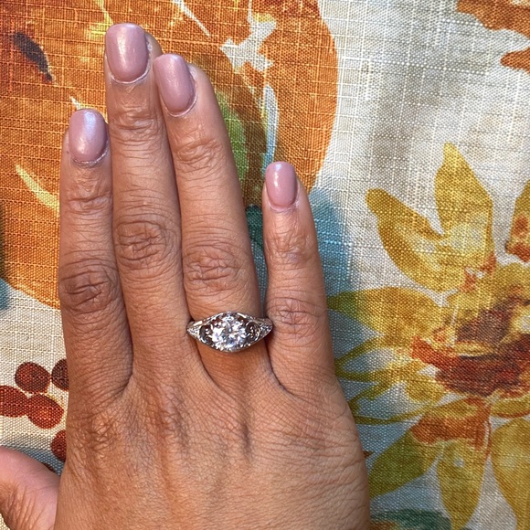 Baroque style silver ring - Picture 3 of 3